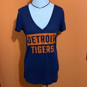 PINK VICTORIA’S SECRET Tee Shirt ~ Detroit Tigers Baseball ~V Neck ~Navy Blue VS